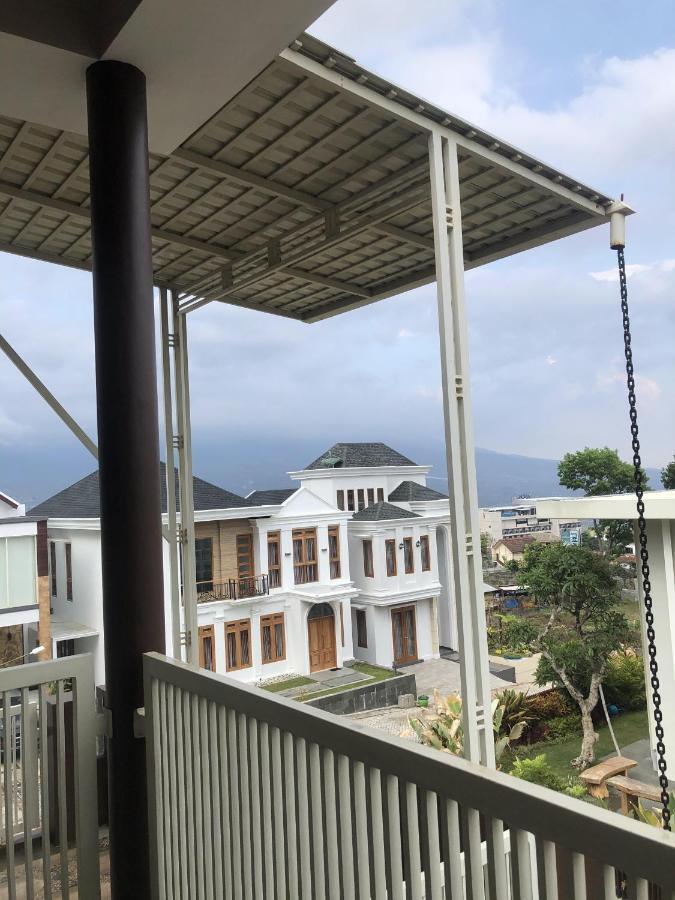 باتو Villa Kusuma Hill A8 المظهر الخارجي الصورة